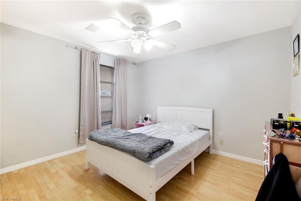 5203 SELBY DR, FORT MYERS FL 33919-22