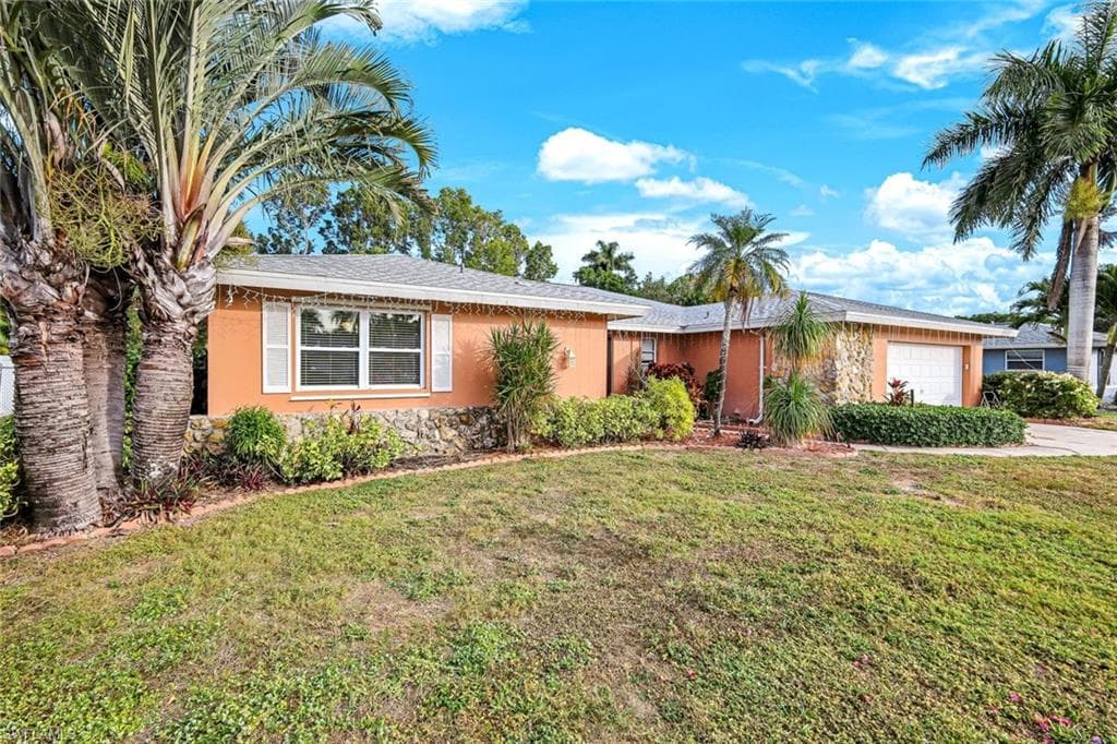 5203 SELBY DR, FORT MYERS FL 33919-2