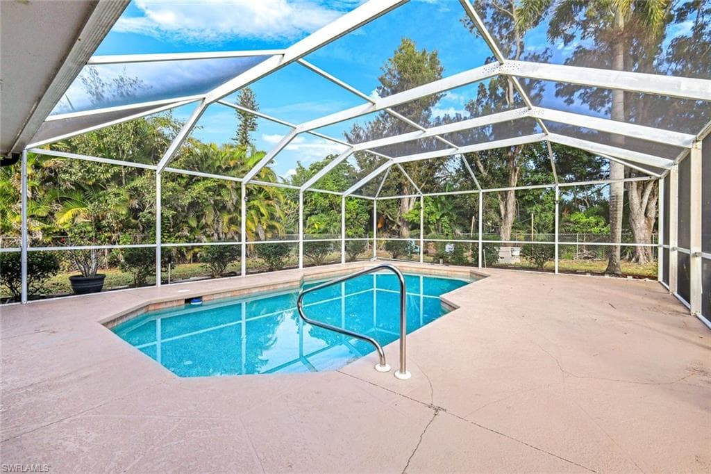 5203 SELBY DR, FORT MYERS FL 33919-27