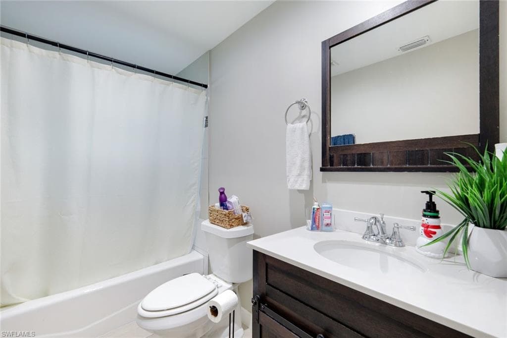 5203 SELBY DR, FORT MYERS FL 33919-23