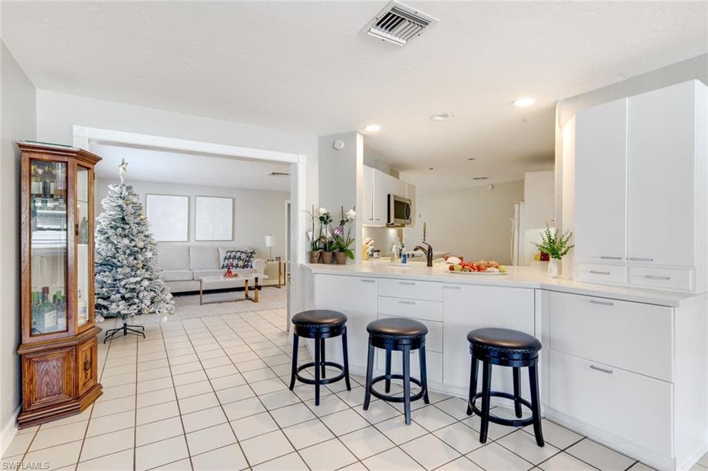 5203 SELBY DR, FORT MYERS FL 33919-14