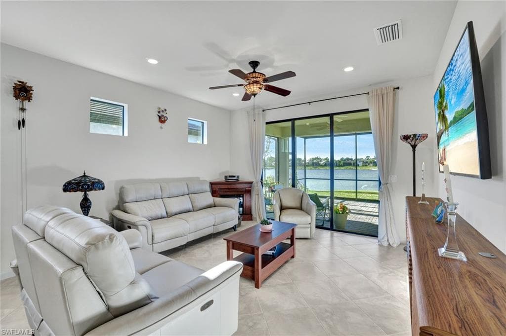 2171 YELLOWFIN CIR, NAPLES FL 34114-12