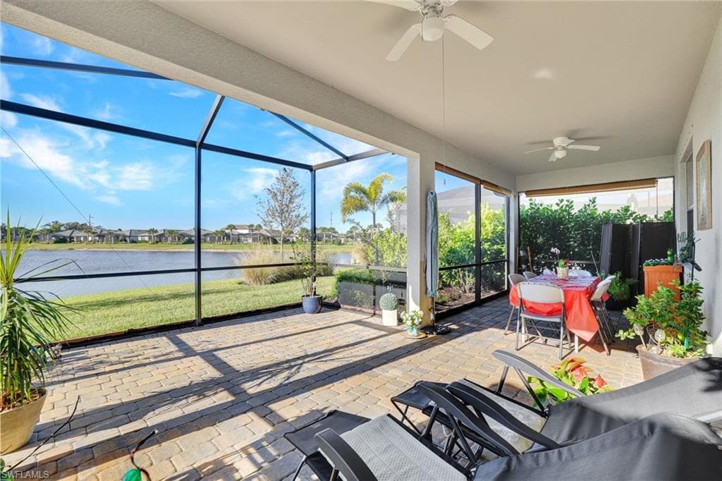 2171 YELLOWFIN CIR, NAPLES FL 34114-21