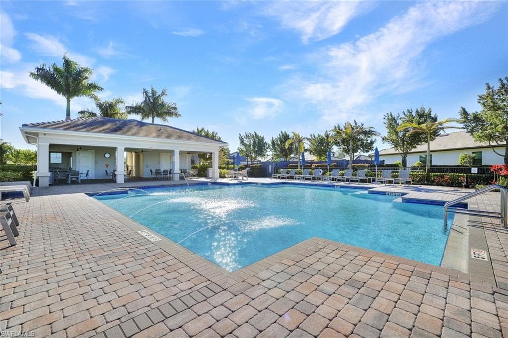 2171 YELLOWFIN CIR, NAPLES FL 34114-31
