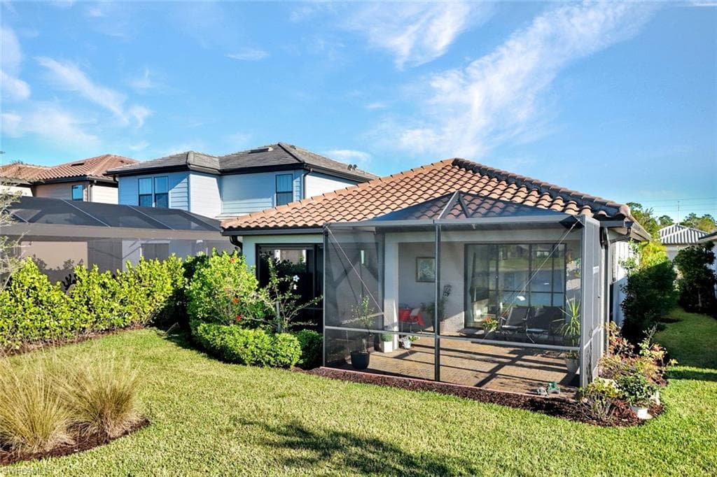 2171 YELLOWFIN CIR, NAPLES FL 34114-23