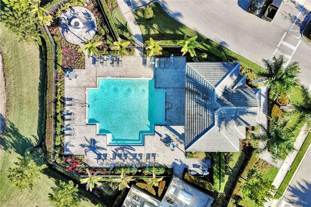 2171 YELLOWFIN CIR, NAPLES FL 34114-32