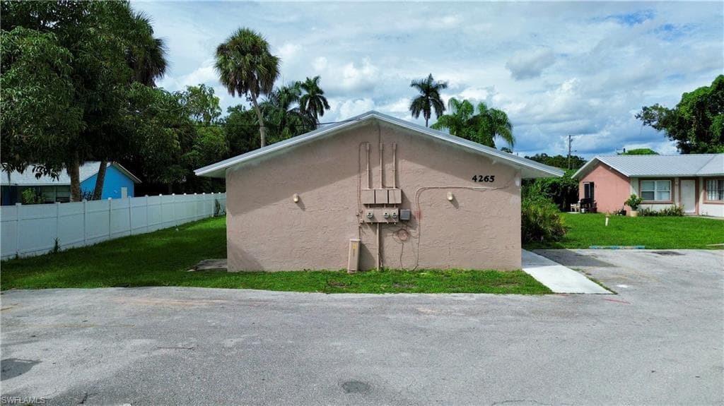 4265 Desoto AVE # C, FORT MYERS FL 33905-18