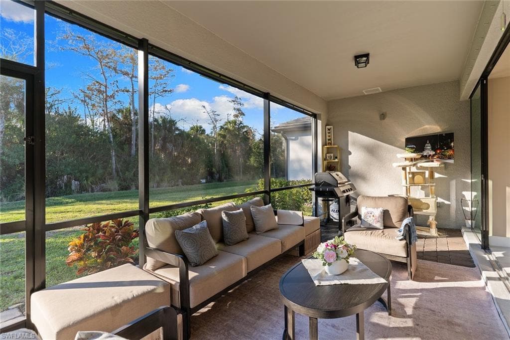 10363 Ventana LN, NAPLES FL 34120-38