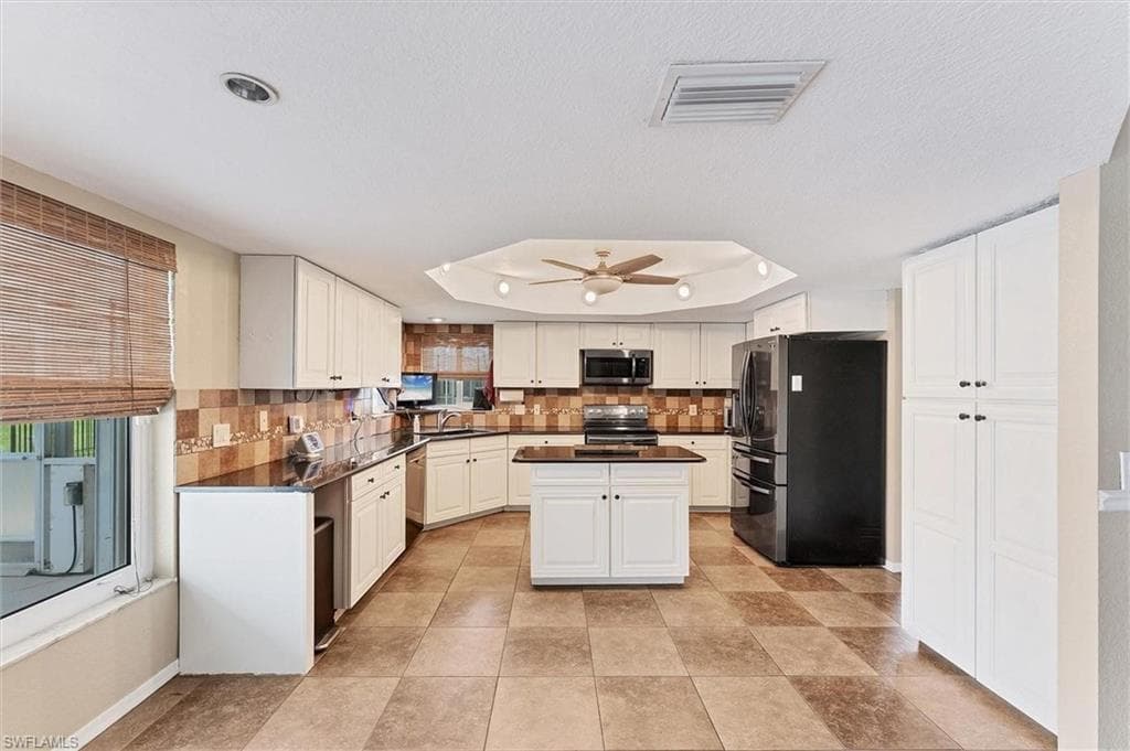 344 San Cristobal AVE, PUNTA GORDA FL 33983-12