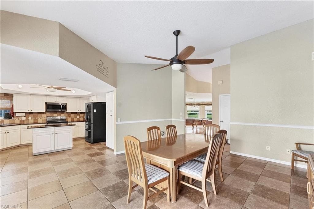 344 San Cristobal AVE, PUNTA GORDA FL 33983-11