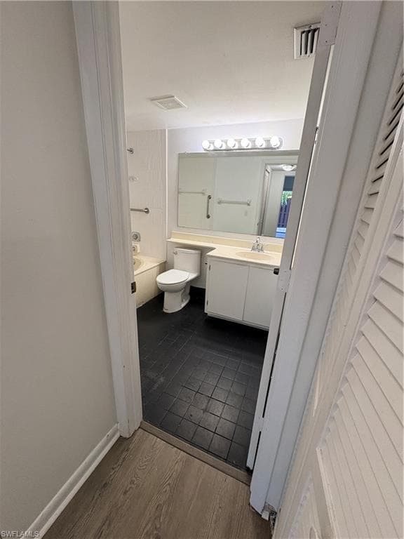 8893 Somerset BLVD, FORT MYERS FL 33919-11