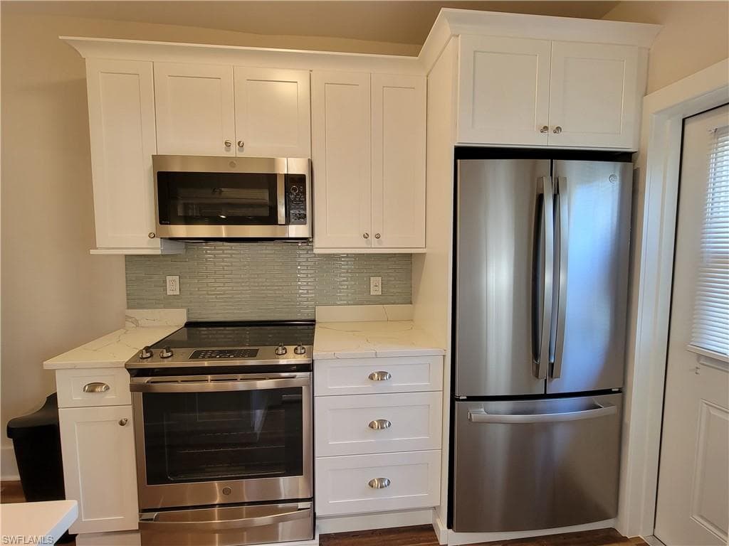 1603 Woodford AVE, FORT MYERS FL 33901-32