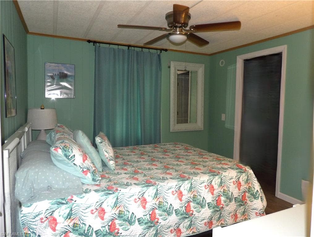 413 Timber LN N, NORTH FORT MYERS FL 33917-8