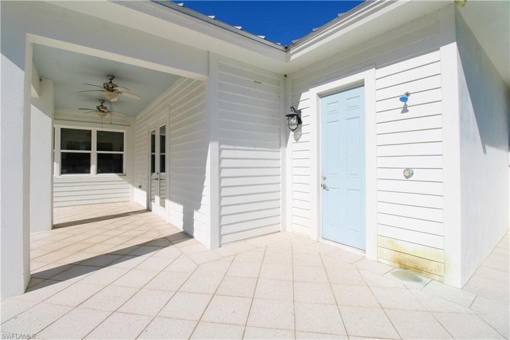 6184 WHITAKER RD, NAPLES FL 34112-3