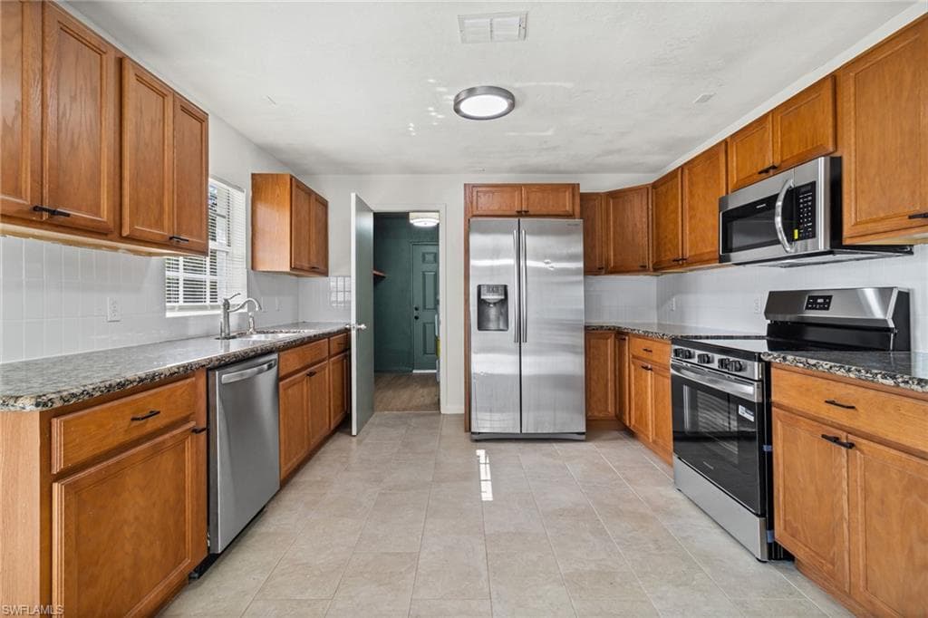 1099 Branthoover LN, MOORE HAVEN FL 33471-13