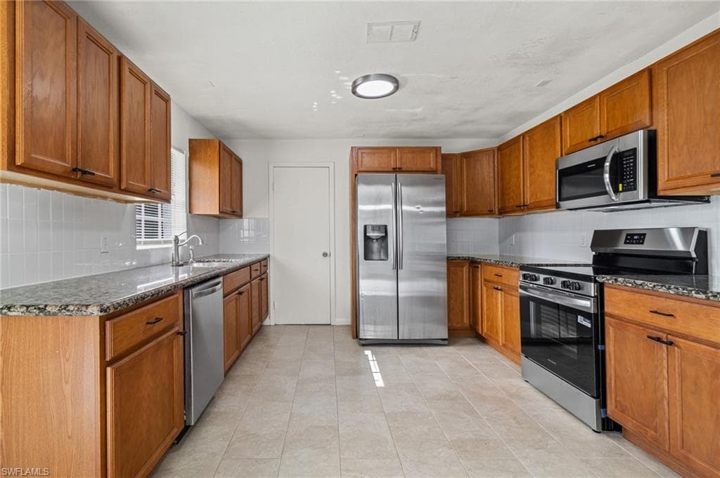 1099 Branthoover LN, MOORE HAVEN FL 33471-10