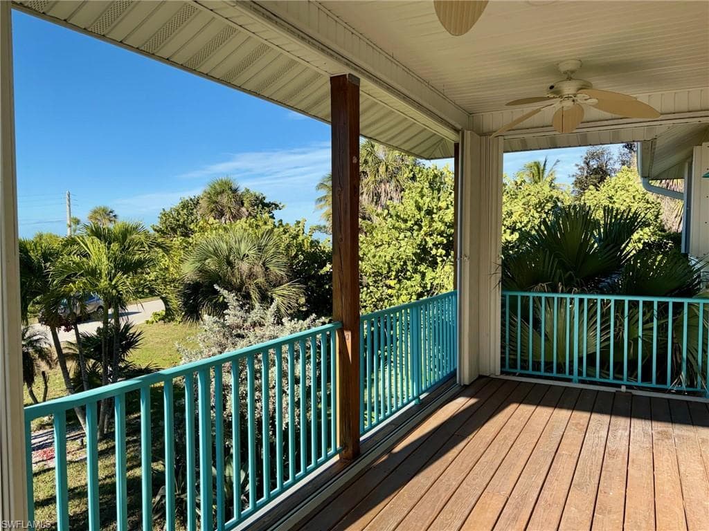 6476 Pine AVE, SANIBEL FL 33957-22