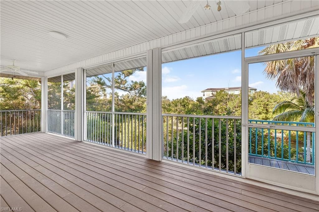 6476 Pine AVE, SANIBEL FL 33957-25