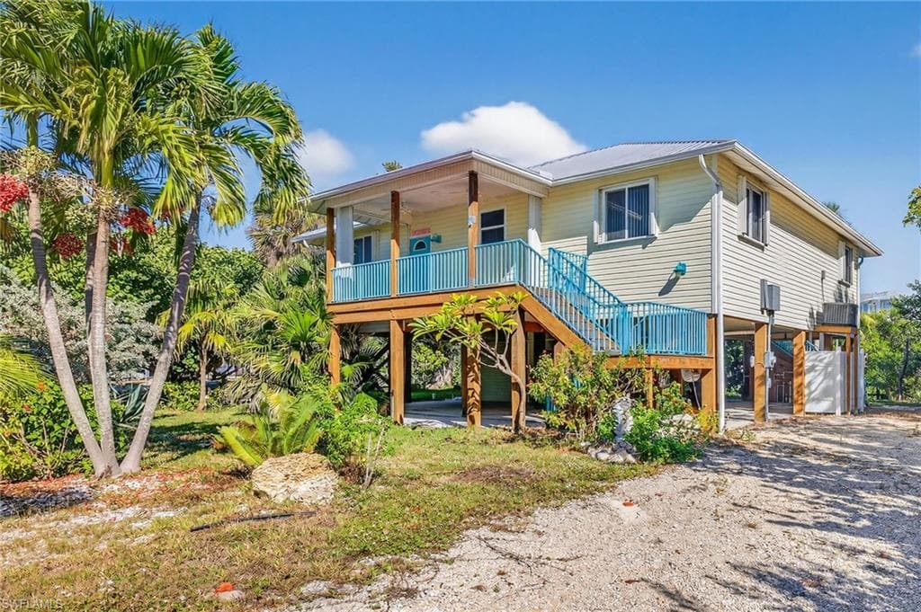 6476 Pine AVE, SANIBEL FL 33957-21