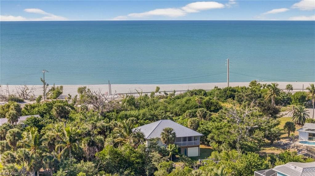 6476 Pine AVE, SANIBEL FL 33957-14