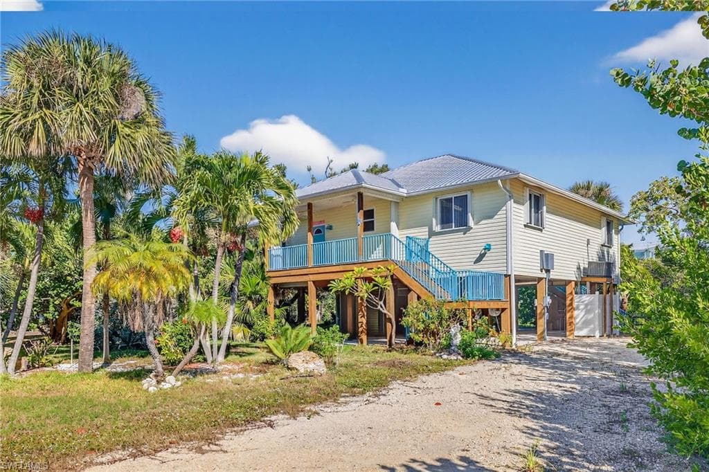 6476 Pine AVE, SANIBEL FL 33957-43
