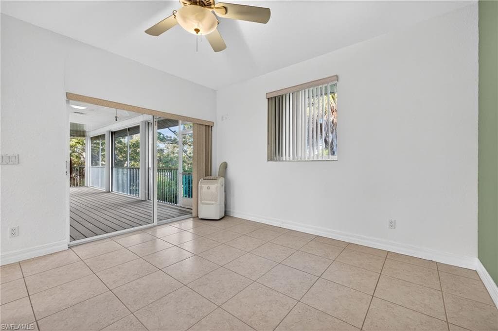 6476 Pine AVE, SANIBEL FL 33957-38