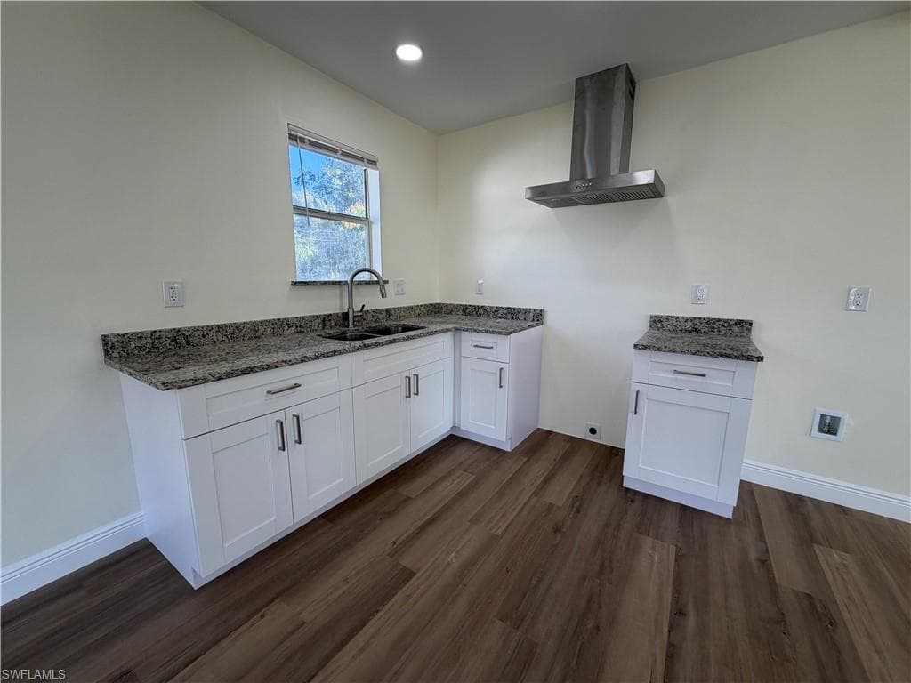 261 Miramar RD-4