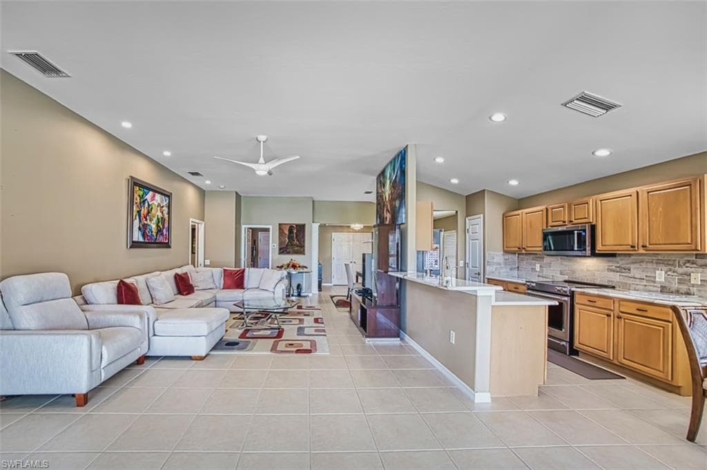 10017 Majestic AVE, FORT MYERS FL 33913-16