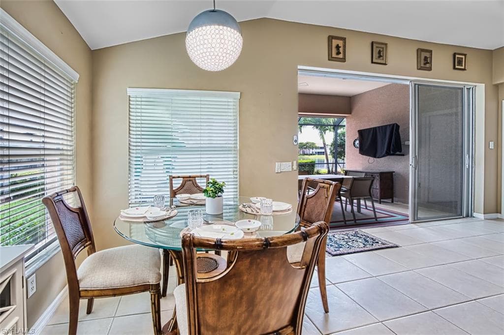 10017 Majestic AVE, FORT MYERS FL 33913-21