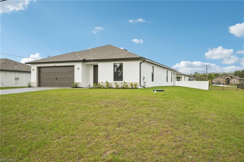 144 Blackstone DR, FORT MYERS FL 33913-2
