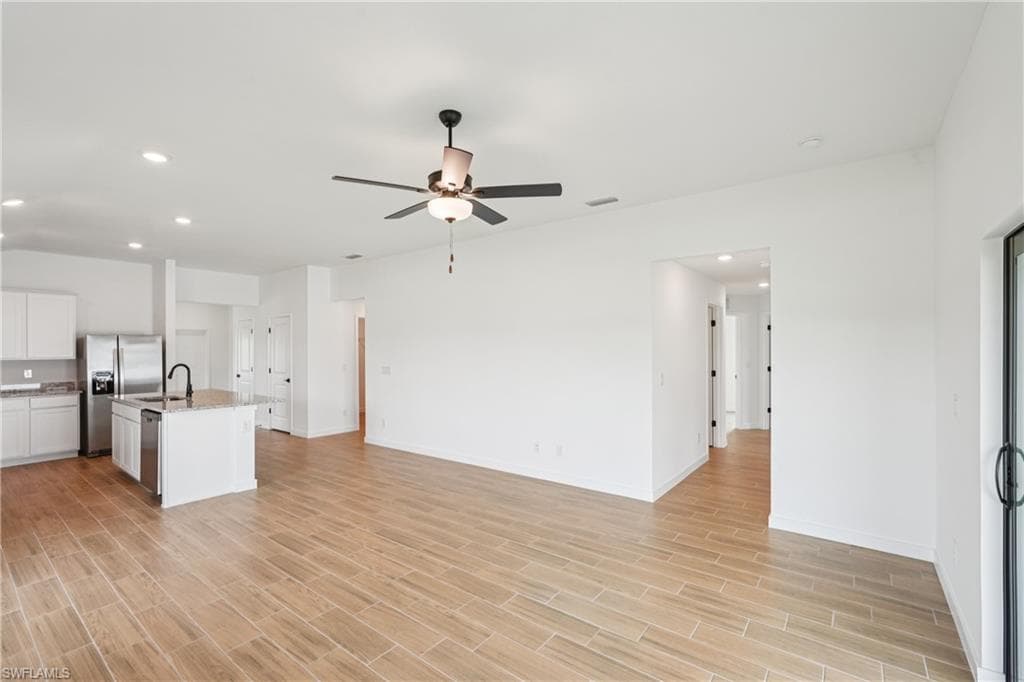 144 Blackstone DR, FORT MYERS FL 33913-7