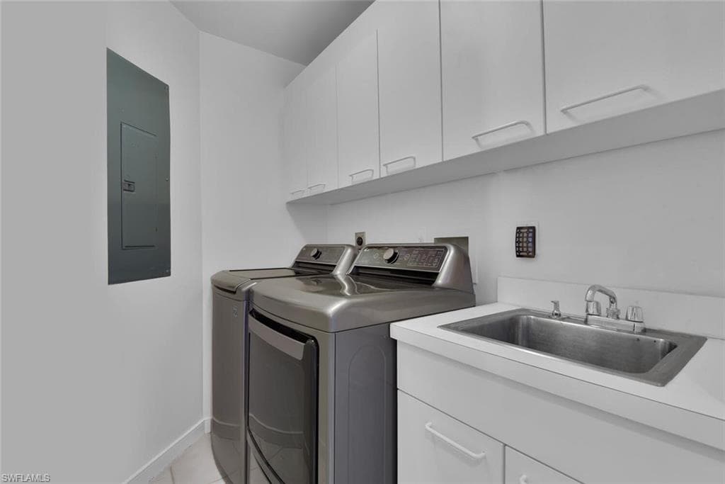 2000 Royal Marco WAY # 607, MARCO ISLAND FL 34145-25
