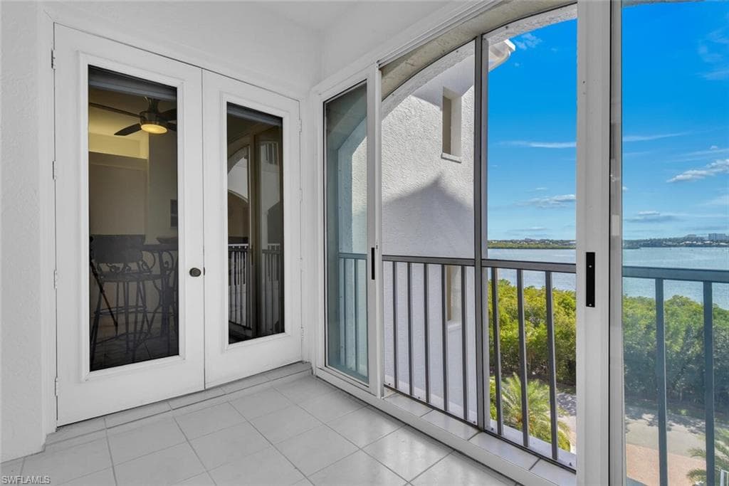2000 Royal Marco WAY # 607, MARCO ISLAND FL 34145-8
