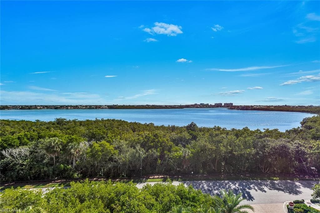2000 Royal Marco WAY # 607, MARCO ISLAND FL 34145-33