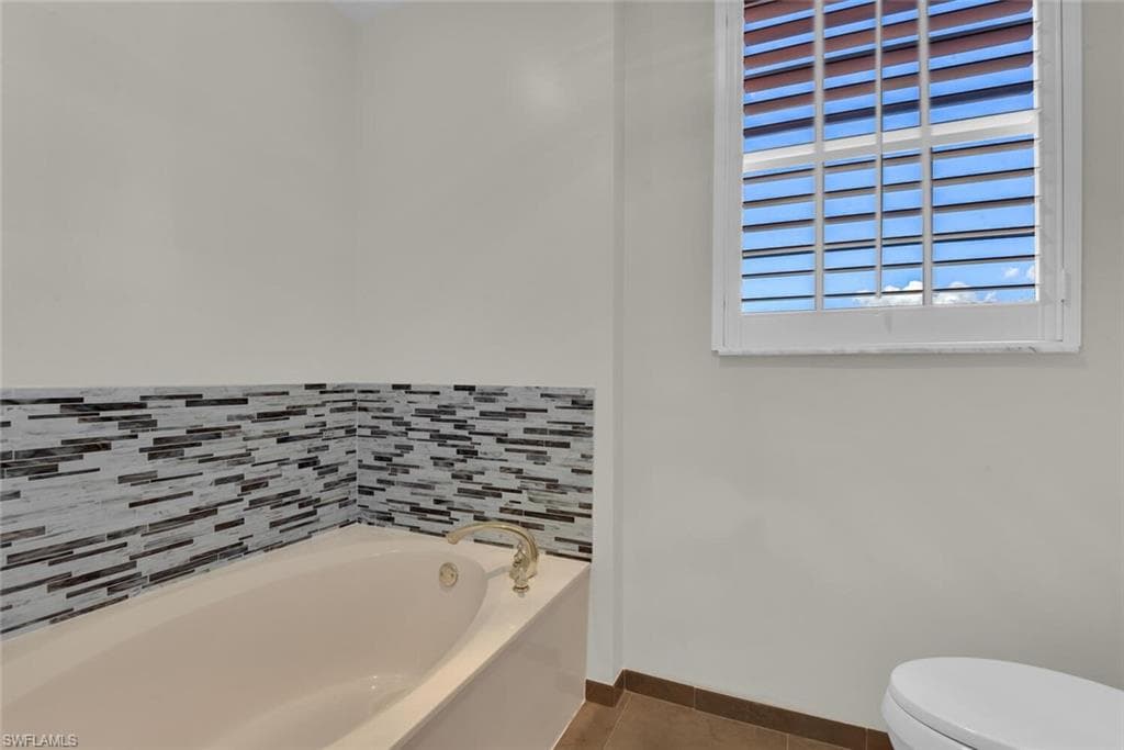 2000 Royal Marco WAY # 607, MARCO ISLAND FL 34145-18