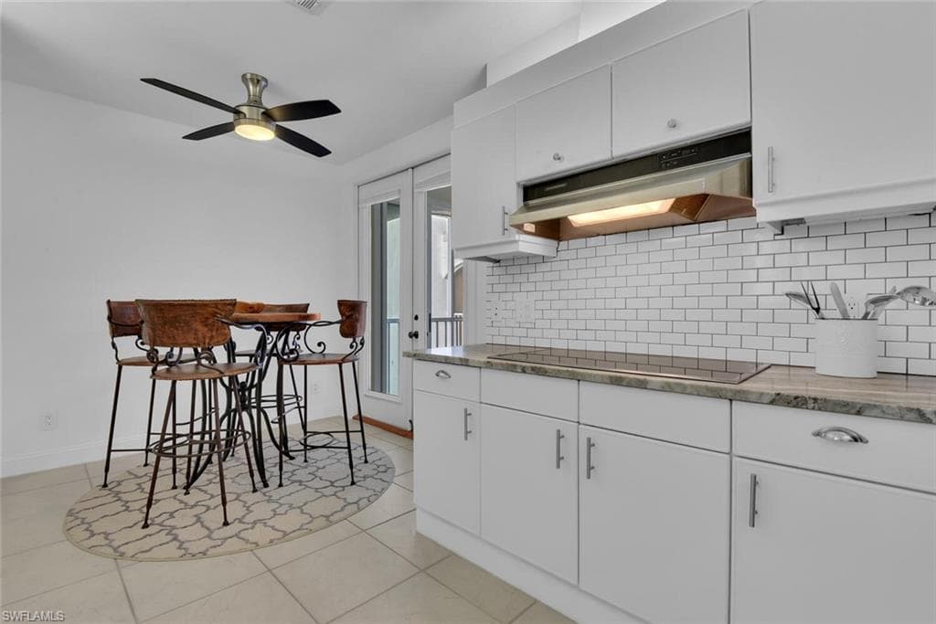 2000 Royal Marco WAY # 607, MARCO ISLAND FL 34145-7