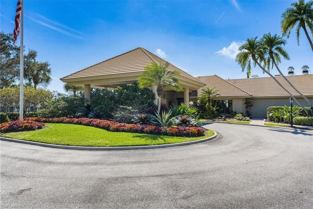 11481 Kestrel CT, NAPLES FL 34119-26