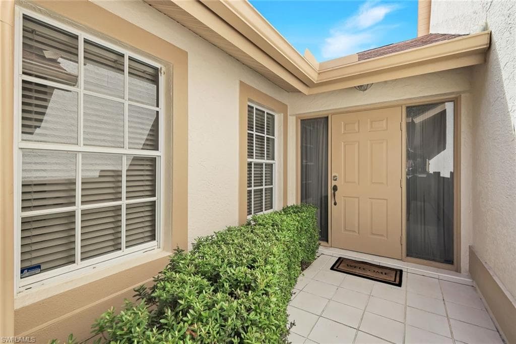 20090 Golden Panther DR # 4, ESTERO FL 33928-1