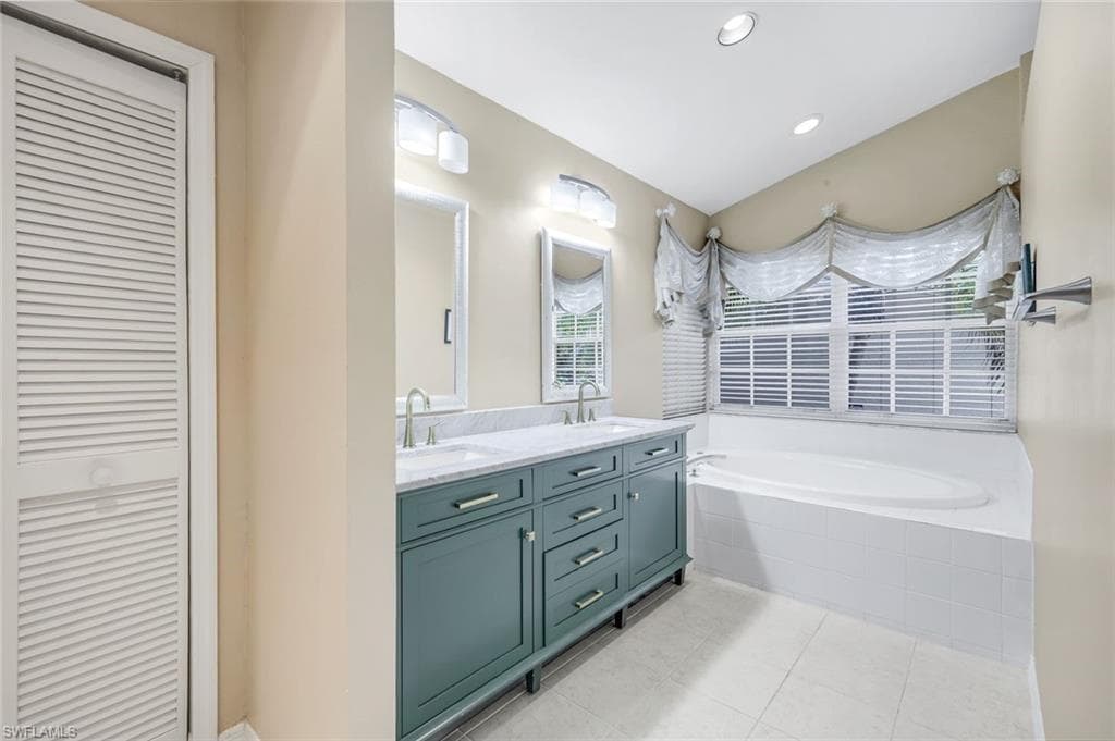 20090 Golden Panther DR # 4, ESTERO FL 33928-13