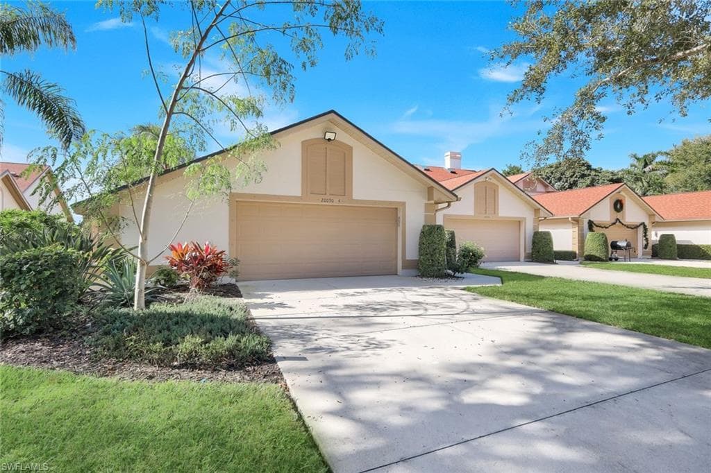 20090 Golden Panther DR # 4, ESTERO FL 33928-3