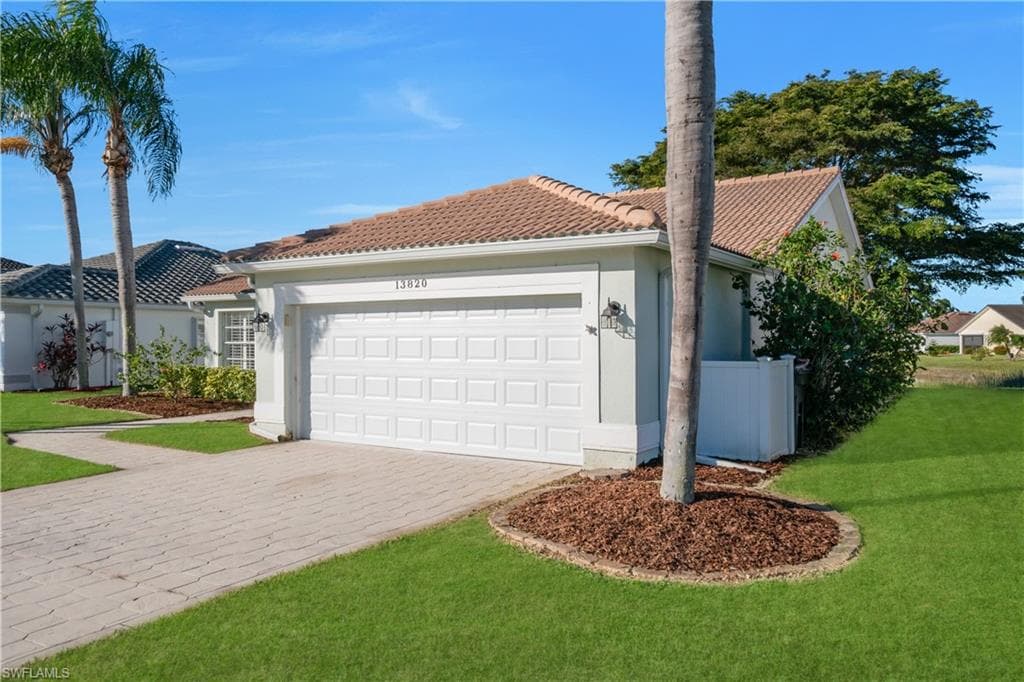 13820 White Gardenia WAY, FORT MYERS FL 33912-40