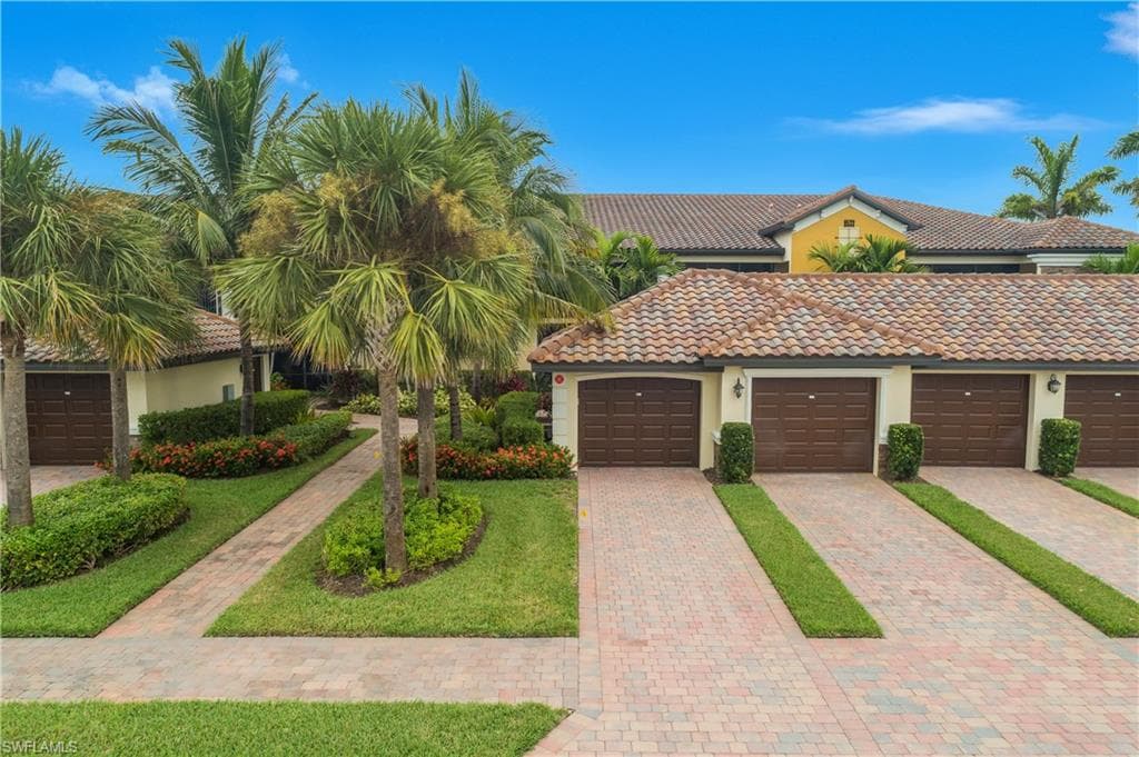 9533 AVELLINO WAY # 2914, NAPLES FL 34113-4