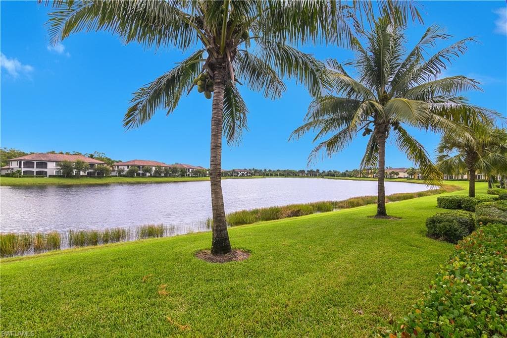 9533 AVELLINO WAY # 2914, NAPLES FL 34113-37