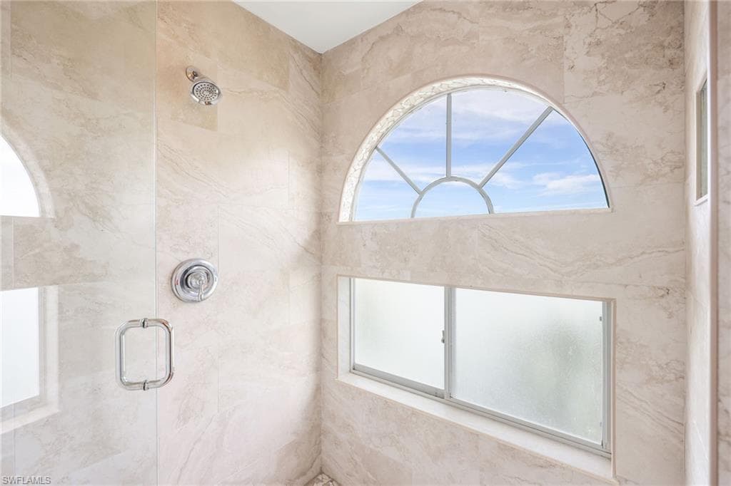 2711 Citrus Lake DR # F305, NAPLES FL 34109-27