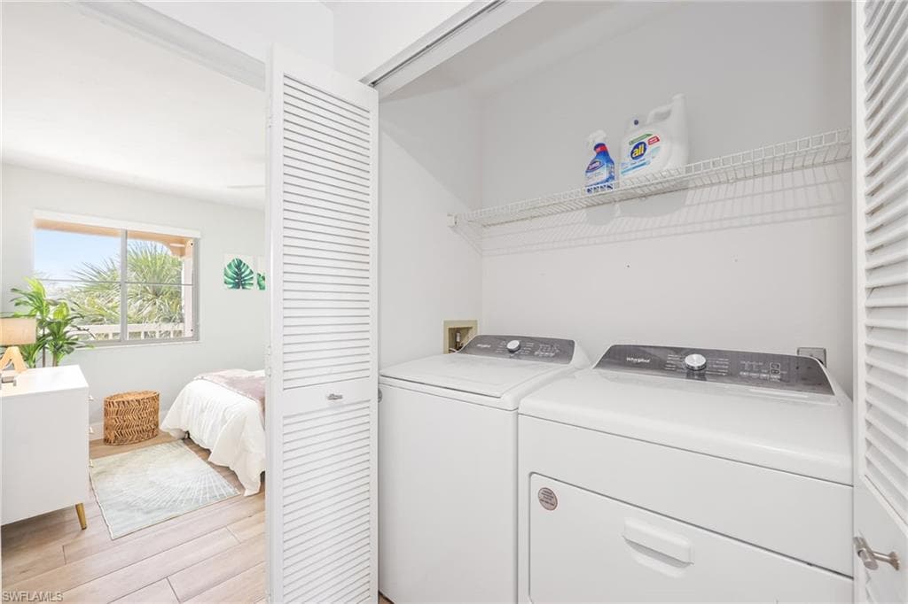 2711 Citrus Lake DR # F305, NAPLES FL 34109-33