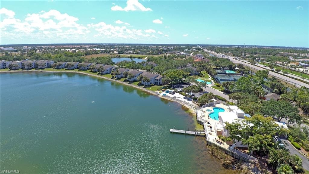 2711 Citrus Lake DR # F305, NAPLES FL 34109-37