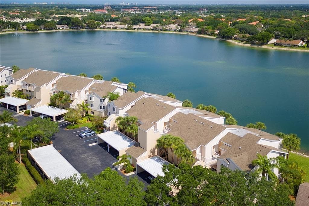 2711 Citrus Lake DR # F305, NAPLES FL 34109-48