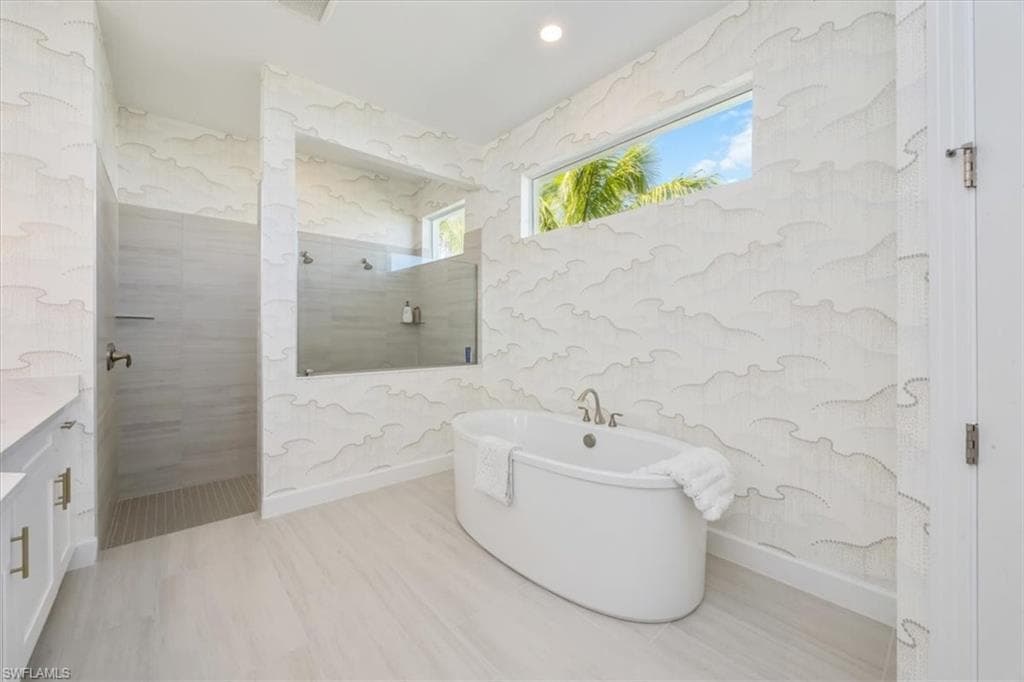 17244 Blue Sapphire DR, FORT MYERS FL 33913-25