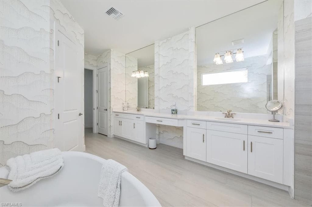 17244 Blue Sapphire DR, FORT MYERS FL 33913-24