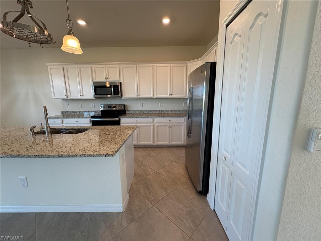 14569 Monrovia LN, FORT MYERS FL 33905-13